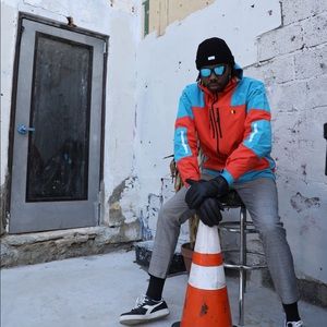 Meet your Posher, Christopher